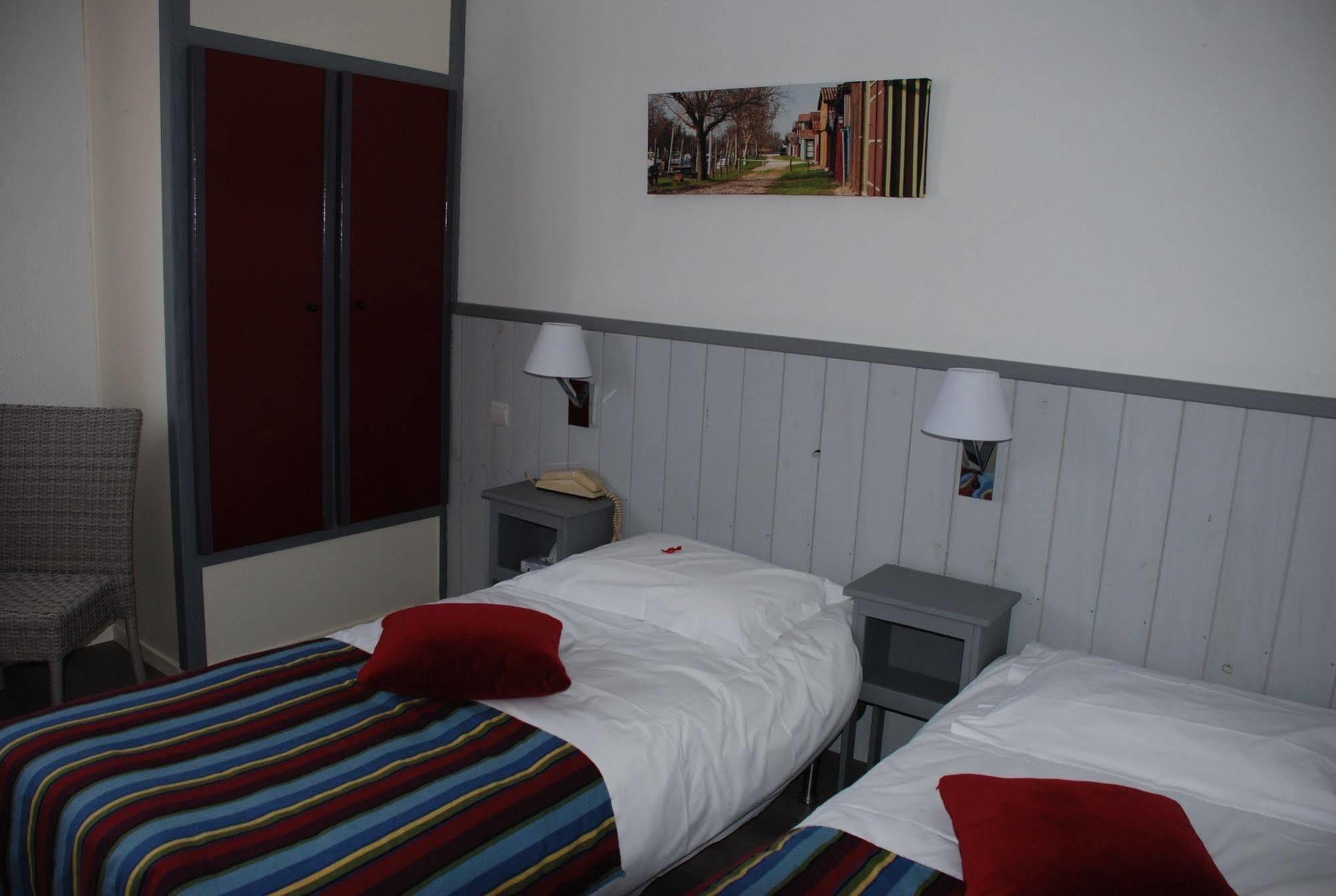 Hotel Atlantide Biscarrosse Eksteriør billede
